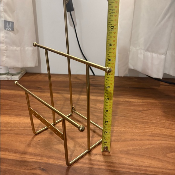 Urban Outfitters Gold Metal Multi-Tier Jewelry Organizer Stand - Picture 2 of 3